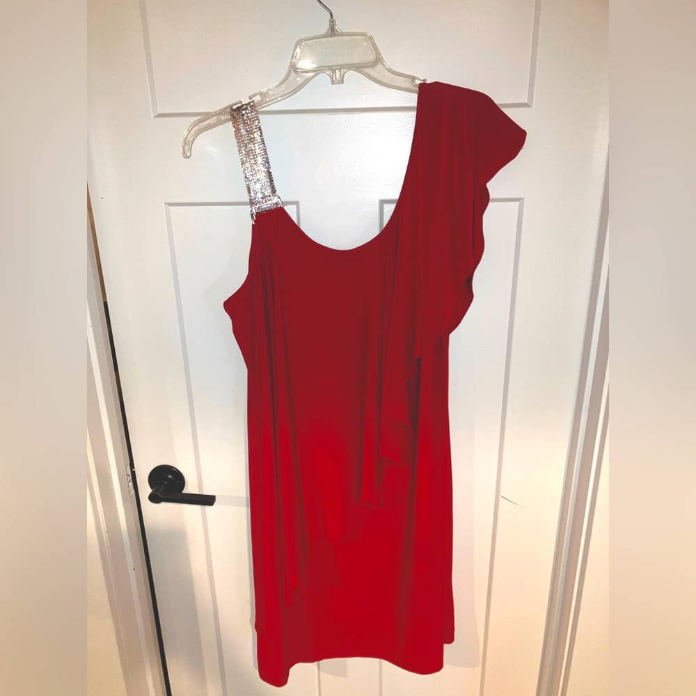 Women’s one shoulder red dress size 16